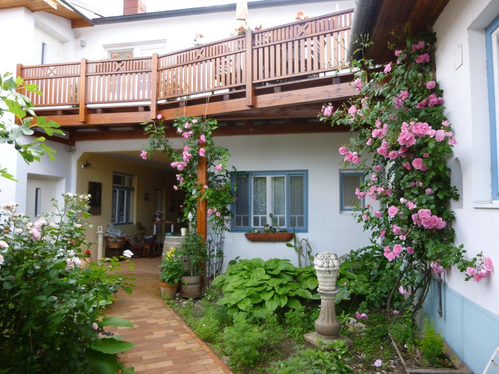 Stieglerhof Kg -Apartments Illmitz- ภายนอก รูปภาพ